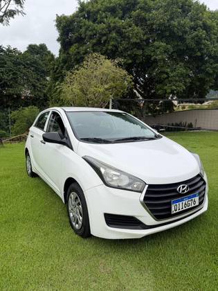 HYUNDAI HB20 1.0 COMFORT PLUS 12V FLEX 4P MANUAL